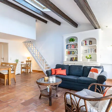 Appartamento T3 Vieil Antibes–plage Remparts à Pied